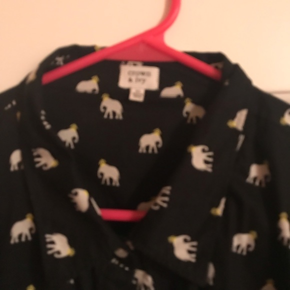 Crown and Ivy - Picture 2 of 3